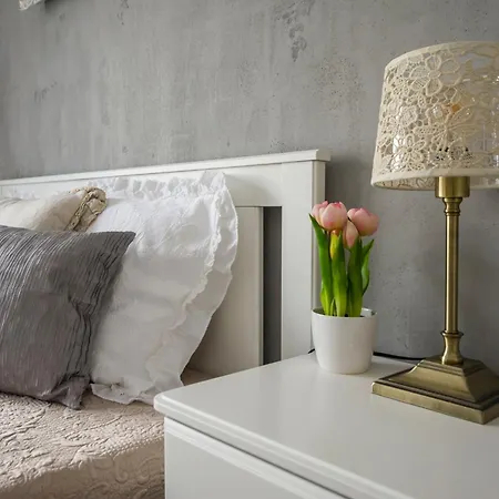 K40 Romantic Deluxe In The Center Apartment