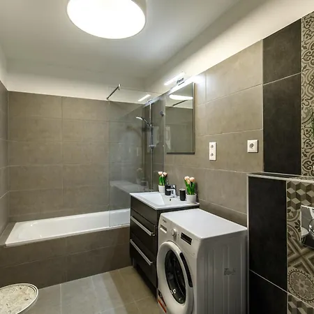 K40 Romantic Deluxe In The Center Апартаменты Будапешт